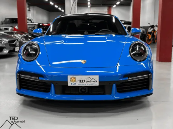 Porsche 911 Turbo S 992 650cv Semi Nou Blau 02