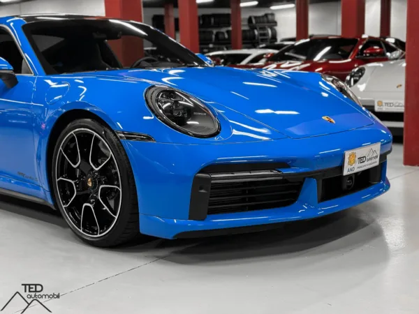 Porsche 911 Turbo S 992 650cv Semi Nou Blau 05