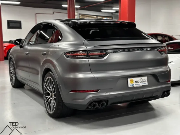 Porsche Cayenne E Hybrid 462cv Gris Mate 09