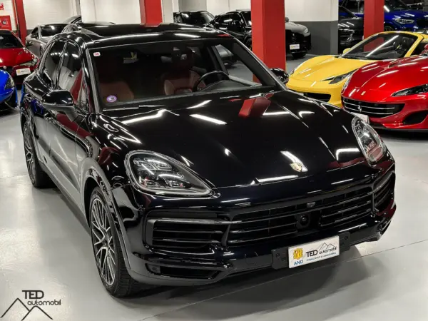 Porsche Cayenne S 440cv Model 2018 n01 04