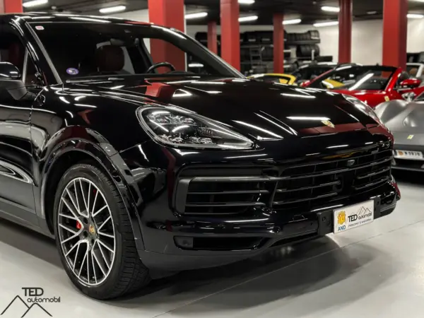 Porsche Cayenne S 440cv Model 2018 n01 05