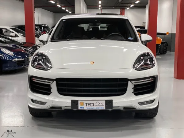 Porsche Cayenne Turbo 520cv 02