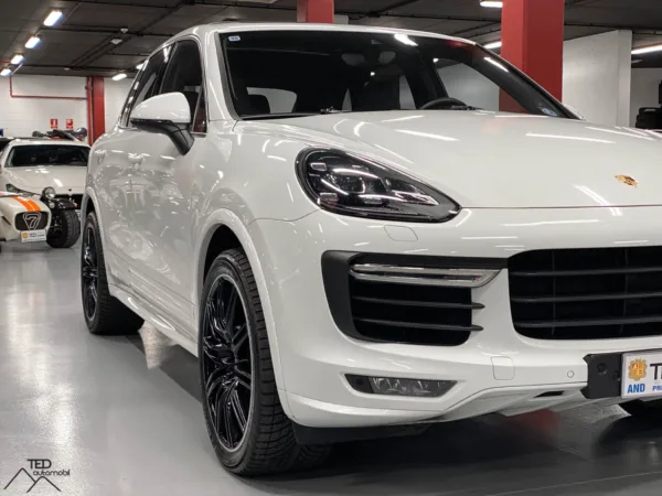 Porsche Cayenne Turbo 520cv 05