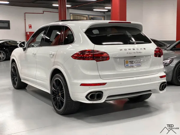 Porsche Cayenne Turbo 520cv 09