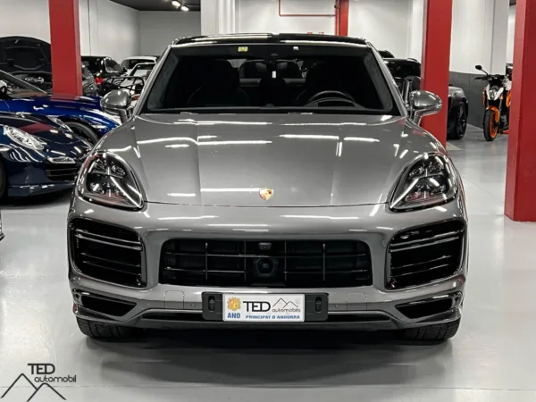 Porsche Cayenne Turbo Coupe 550cv 02