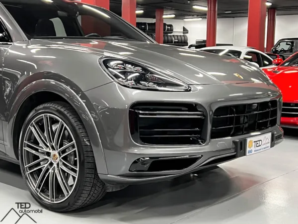 Porsche Cayenne Turbo Coupe 550cv 06