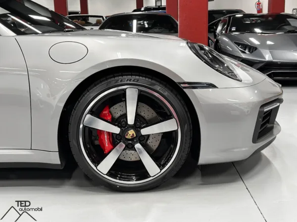 Porsche 911 Carrera Targa 4 S 992 450cv 05