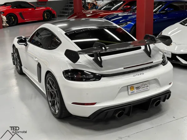 Porsche Cayman GT4 RS 500cv Weissach RS Ceramics 09