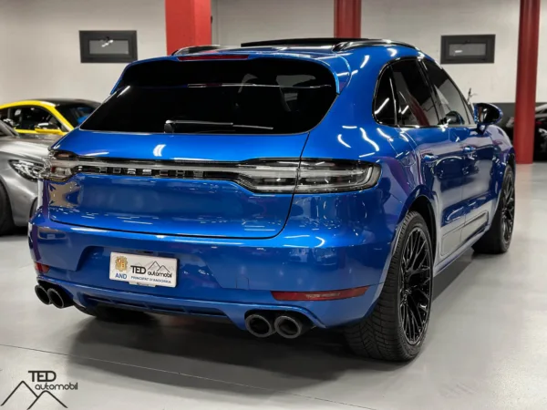 Porsche Macan 245cv Blau 05