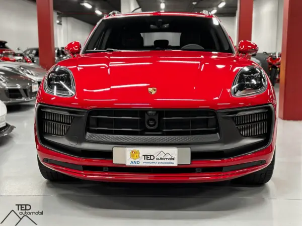 Porsche Macan GTS 440cv Vermell Model 2022 02