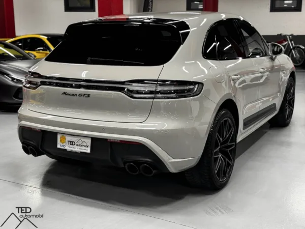 Porsche Macan GTS 440cv Gris n01 06