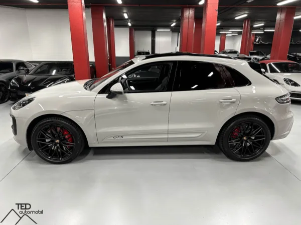 Porsche Macan GTS 440cv Gris n02 09