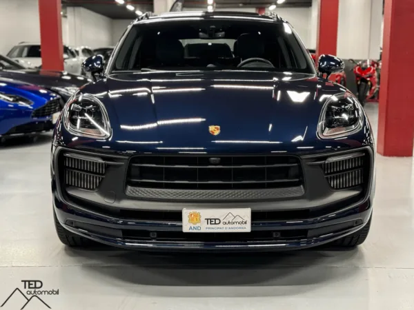 Porsche Macan GTS 440cv Blau 02