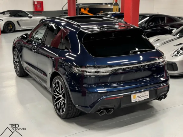 Porsche Macan GTS 440cv Blau 07