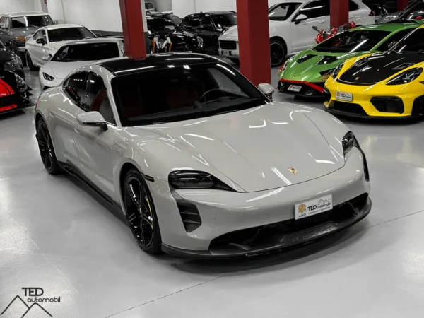 Porsche Taycan 408cv Tech Art 04