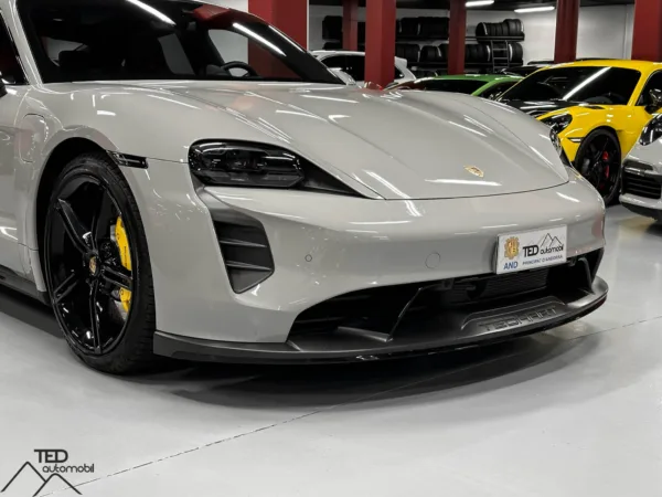 Porsche Taycan 408cv Tech Art 05