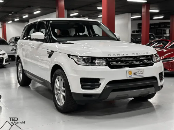 Land Rover Range Rover Sport SD4 240cv 03