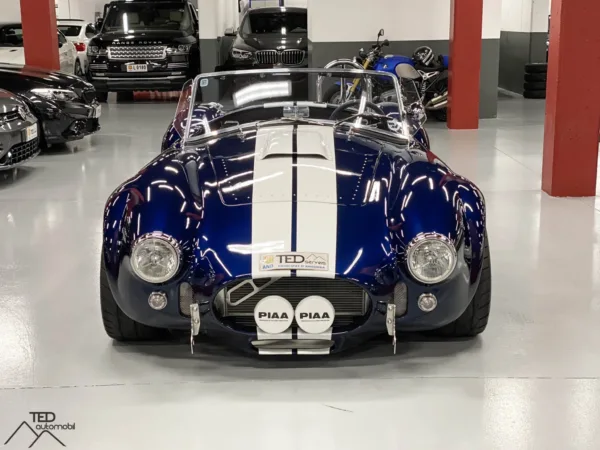 Shelby AC Cobra Super Snake 615cv 02