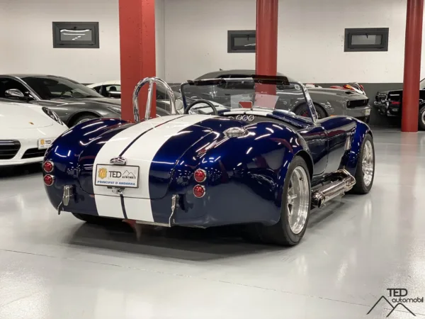 Shelby AC Cobra Super Snake 615cv 05