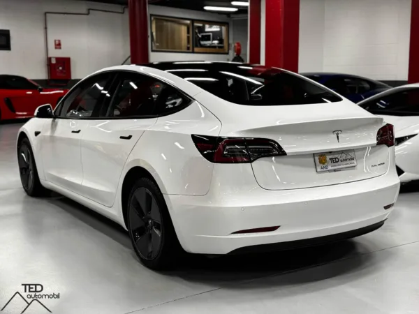 Tesla Model 3 4x4 497cv 07