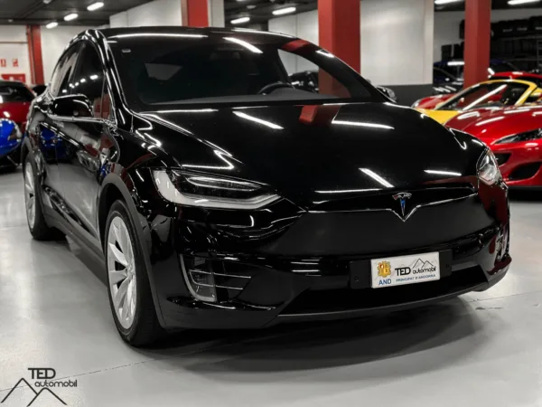 Tesla Model X 90 D 4x4 422cv 03