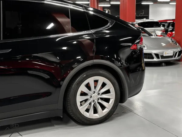 Tesla Model X 90 D 4x4 422cv 11