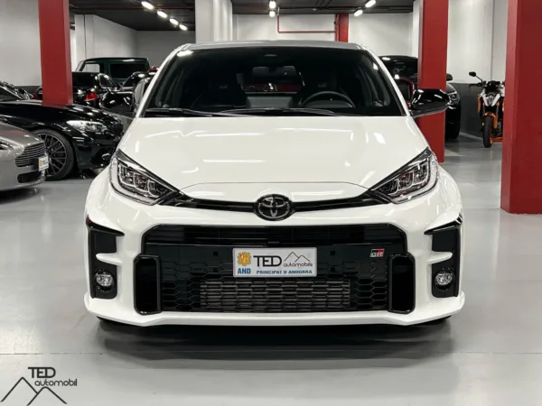 Toyota Yaris GR 261cv 02