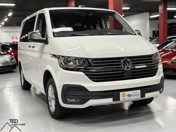 Volkswagen T6 Caravelle 150cv 4x4 DSG NOVA 03