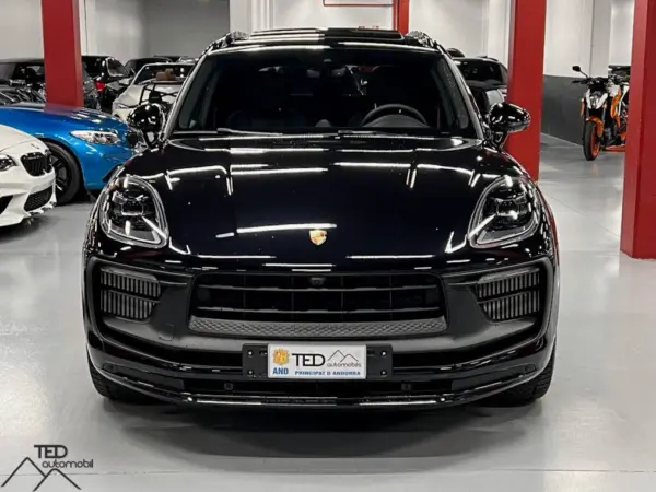 Porsche Macan GTS 440cv Negre n03 02