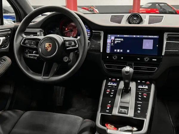 Porsche Macan GTS 440cv Negre n03 14