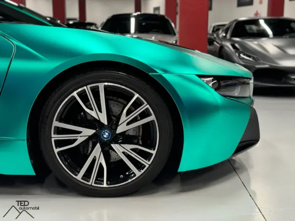 BMW i8 Coupe Hybrid 374cv Verd Chrome 06