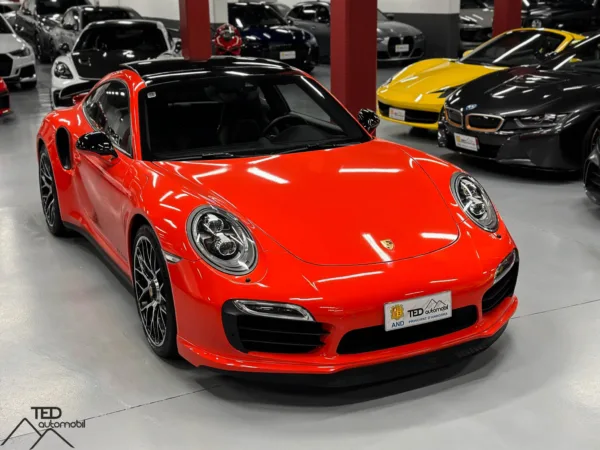 Porsche 911 Turbo S 991 560 CV 03