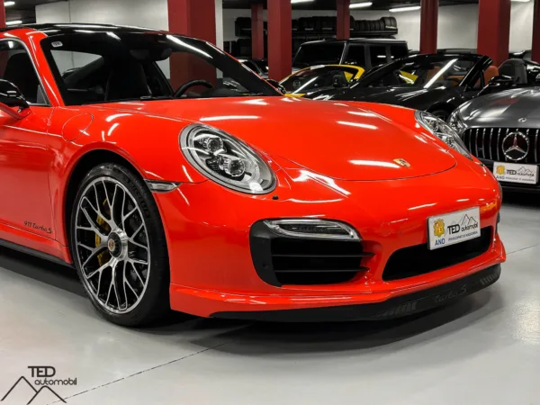 Porsche 911 Turbo S 991 560 CV 04