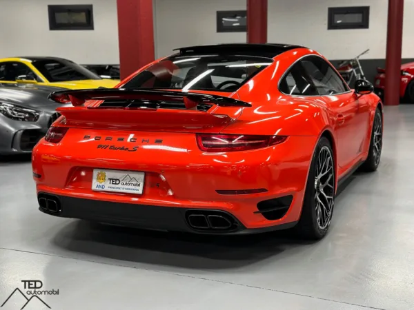 Porsche 911 Turbo S 991 560 CV 06