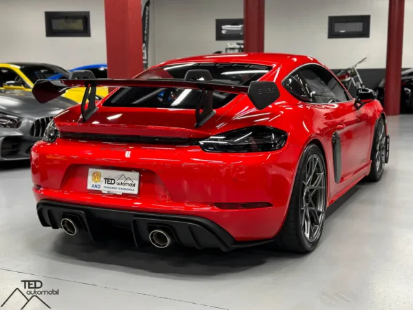 Porsche Cayman GT4 RS 500cv Weissach RS 08