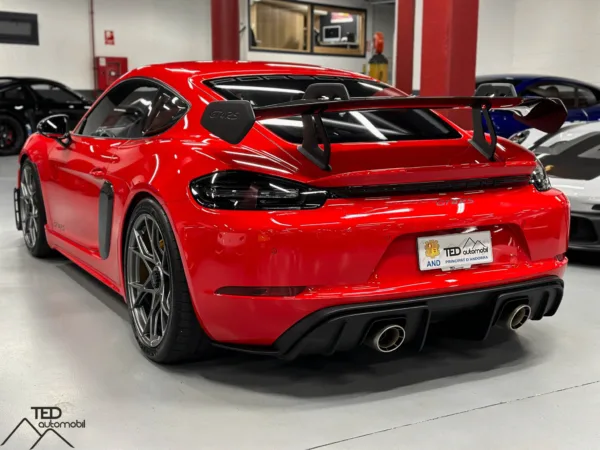 Porsche Cayman GT4 RS 500cv Weissach RS 10