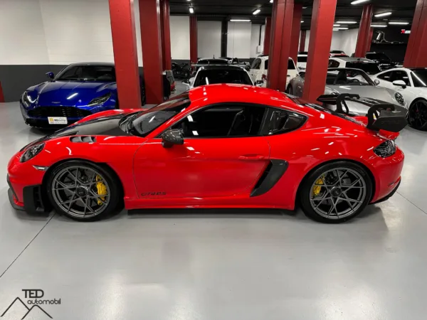 Porsche Cayman GT4 RS 500cv Weissach RS 14