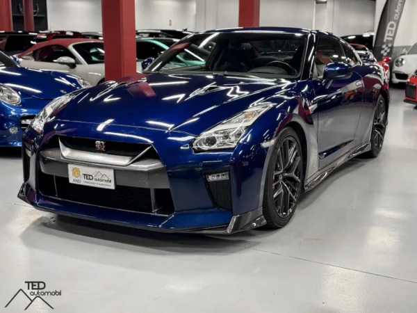 Nissan GT R 570cv Blau Principale