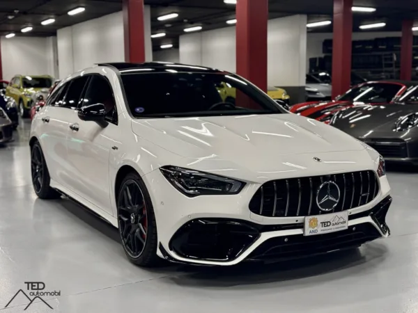 Mercedes CLA45s Shooting Brake AMG 4 Matic 421cv 03