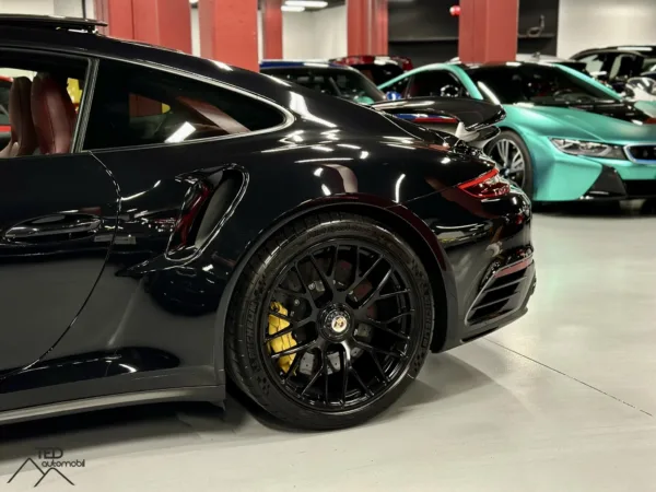 Porsche 911 Turbo S 991 2 581cv PDCC LIFT 09