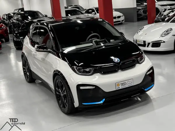 BMW I3 S Electric REX 184cv Interior Alcantara 03