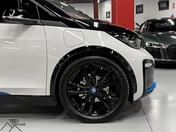 BMW I3 S Electric REX 184cv Interior Alcantara 05