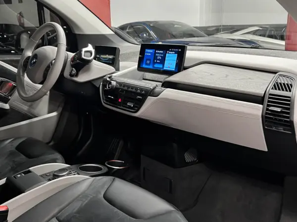 BMW I3 S Electric REX 184cv Interior Alcantara 14