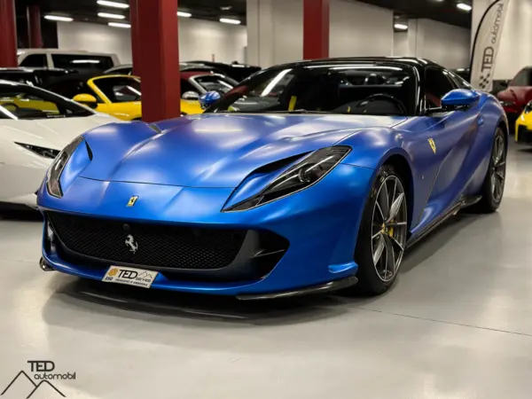 Ferrari 812 GTS Blau Mate 800cv princi