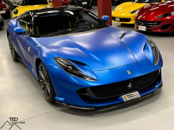 Ferrari 812 GTS Blau Mate 800cv 03