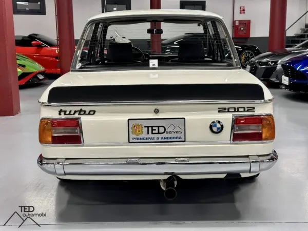 BMW 2002 Turbo 170cv 08