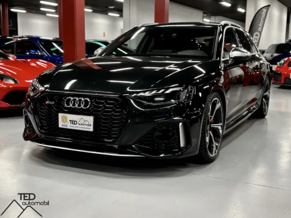 AUDI RS4 QUATTRO NEGRE PRINCI