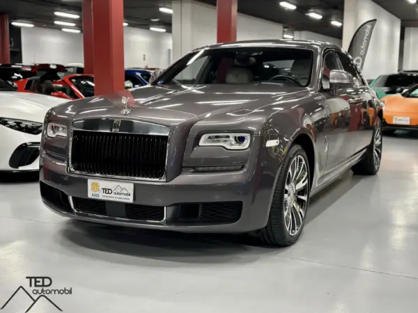 ROLLS ROYCE GHOST GRIS PRINCI