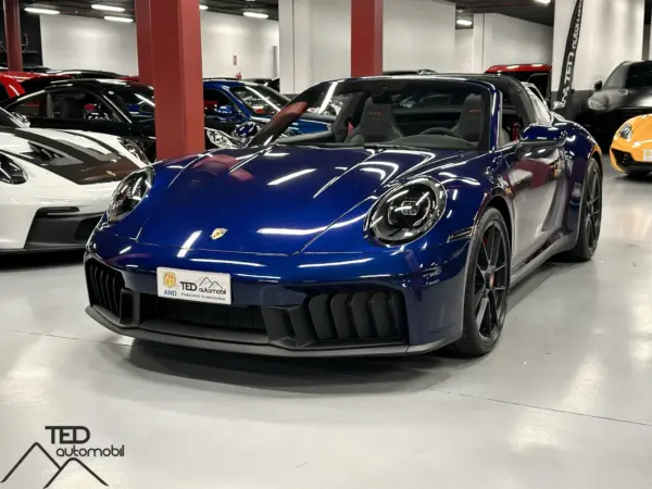 PORSCHE 911 TARGA 4 GTS BLAU PRINCI