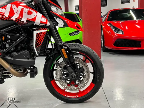 Ducati Hypermotard 950 05